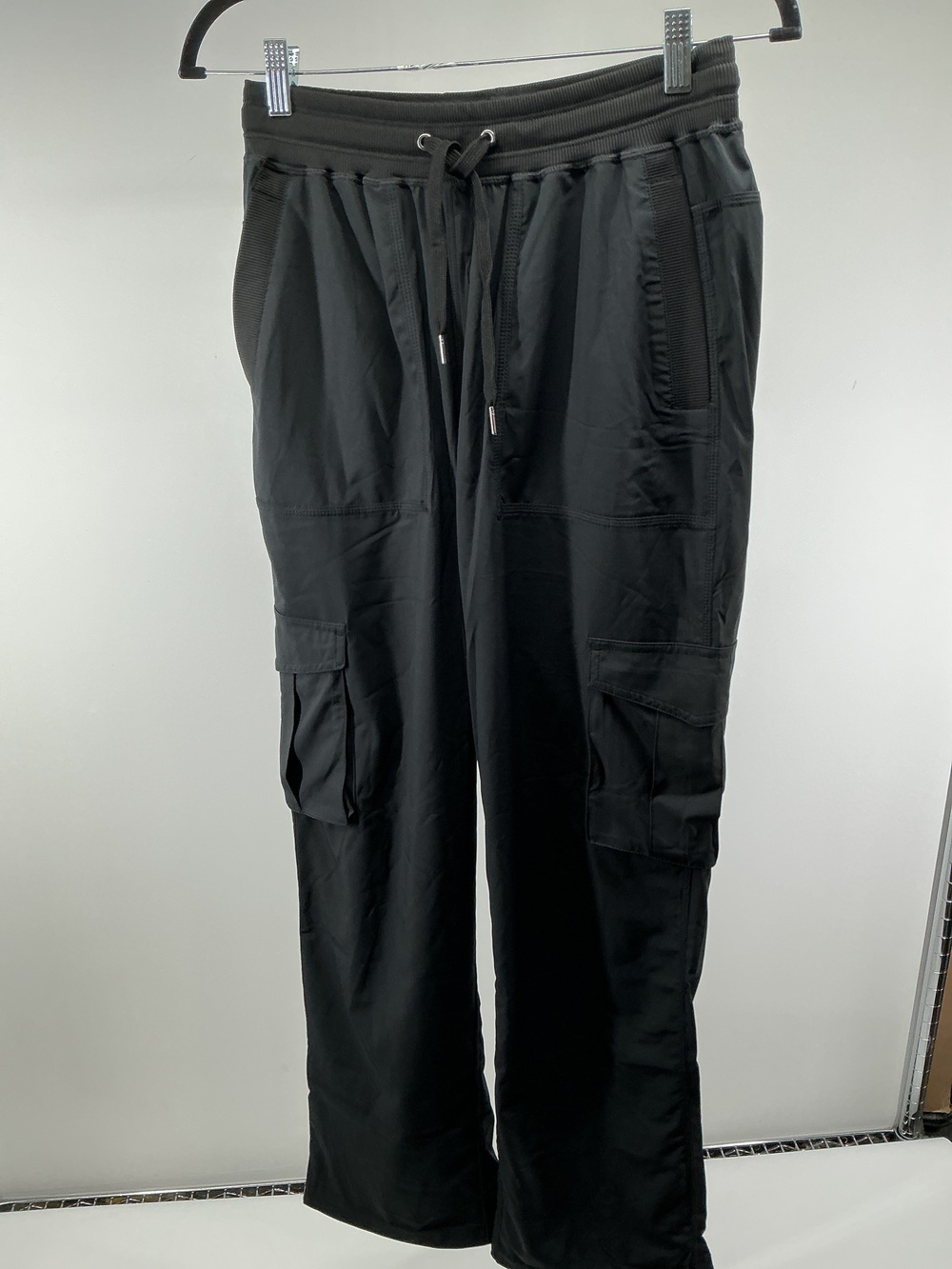 Performance Tech Cargo Mid-Rise Pants